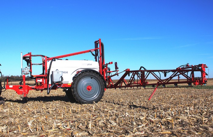 opryskiwacz_polowy_przyczepiany_UNIA_PLUS_REX_2518_4