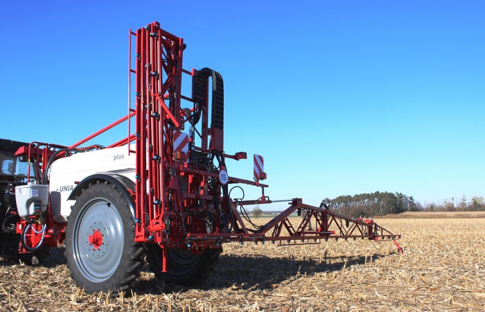 opryskiwacz_polowy_przyczepiany_UNIA_PLUS_REX_2518_5